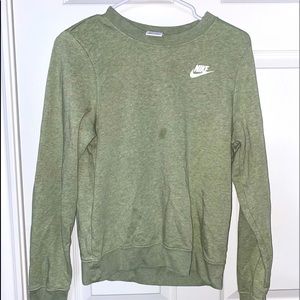 NIKE LONG SLEEVE SWEATSHIRT